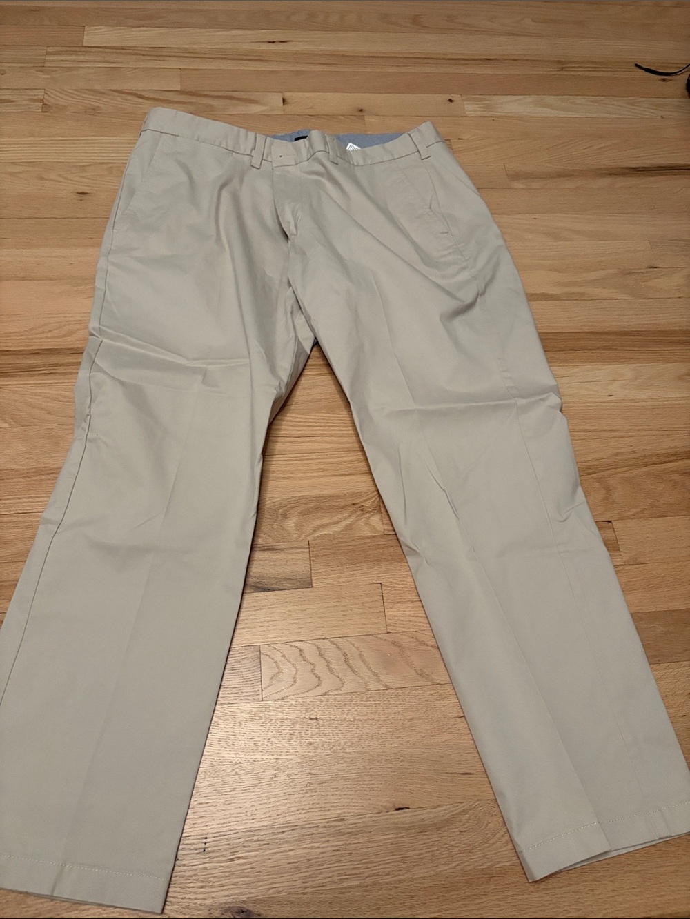 NEVER WORN Tommy Hilfiger Beige Chino Pants